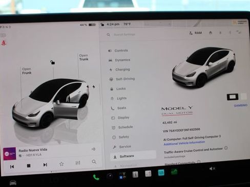 Used 2022 Tesla Model Y Performance AWD/4WD image 31