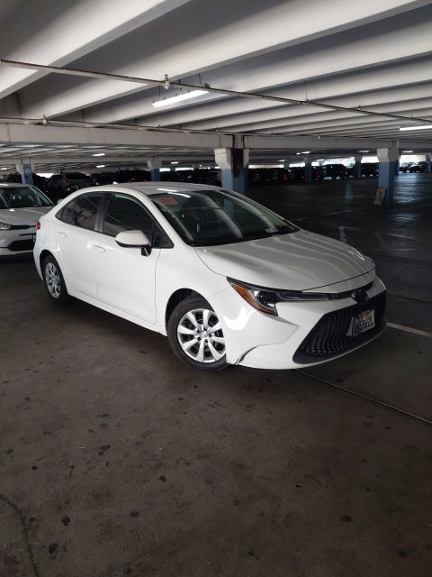 Used 2020 Toyota Corolla LE FWD image 1