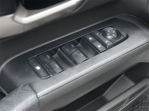 Used 2024 Toyota Tacoma TRD Off-Road image 21