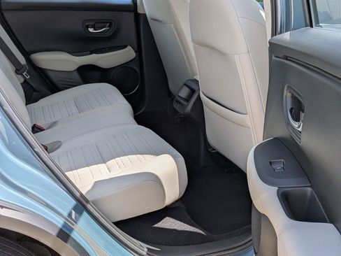 Certified 2023 Honda HR-V LX image 27