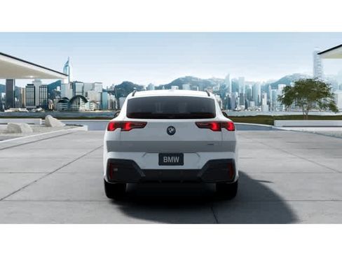 New 2026 BMW X2 xDrive28i image 5