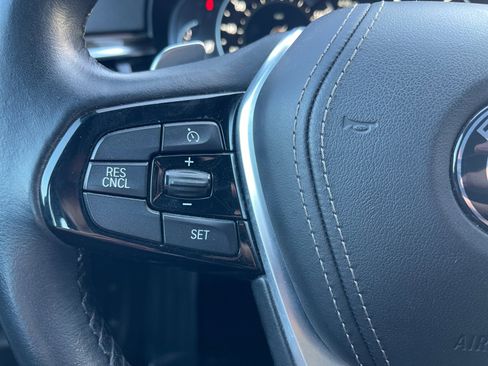 Used 2019 BMW 530i w/ Convenience Package image 16