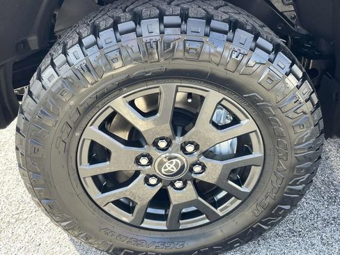 New 2026 Toyota 4Runner SR5 image 6