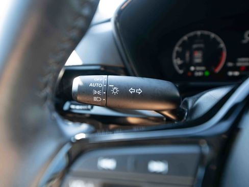 Used 2025 Honda CR-V EX-L image 13