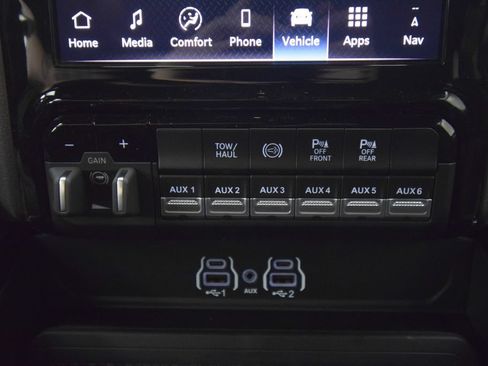 New 2026 RAM 3500 Big Horn AWD/4WD image 23