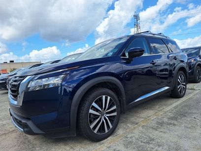 Used 2024 Nissan Pathfinder Platinum