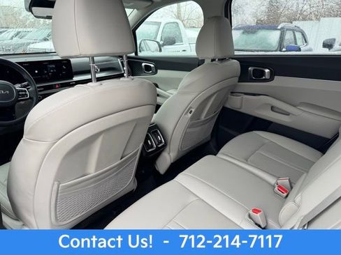New 2025 Kia Sorento S w/ Panoramic Sunroof Package image 15