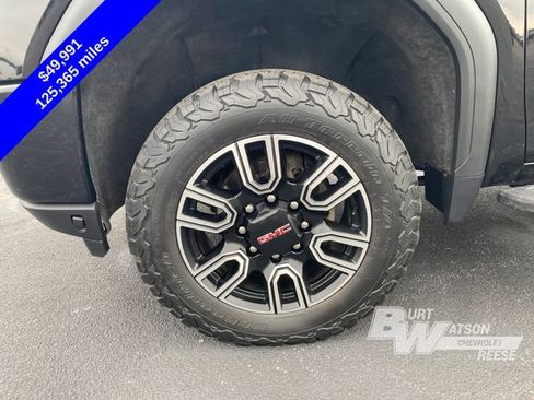Used 2023 GMC Sierra 2500 AT4 w/ AT4 Premium Plus Package AWD/4WD image 13