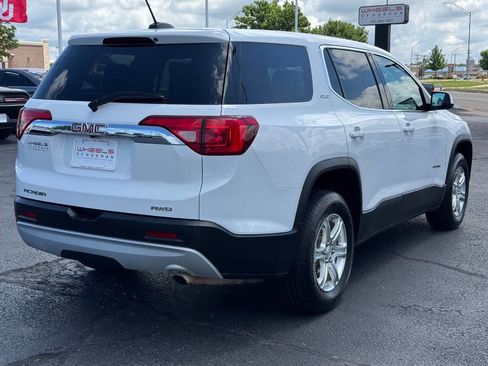Used 2017 GMC Acadia SLE AWD/4WD image 5