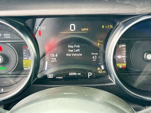 Used 2023 Jeep Wrangler Unlimited AWD/4WD image 13