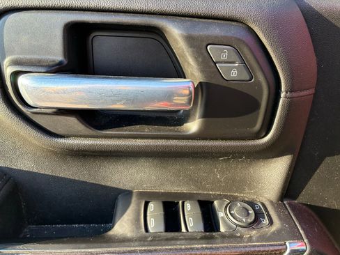 Used 2021 Chevrolet Silverado 1500 LT w/ Texas Edition Plus image 6