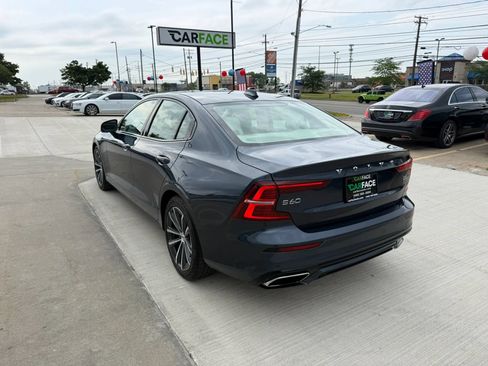Used 2022 Volvo S60 B5 Momentum AWD/4WD image 9