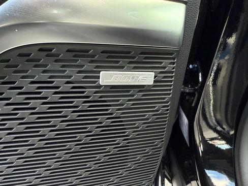 Used 2025 Buick Enclave Sport Touring w/ Super Cruise Package image 32