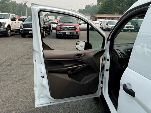 Used 2020 Ford Transit Connect XL FWD image 14