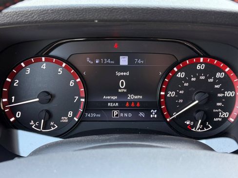 Used 2024 Nissan Frontier PRO-4X w/ Technology Package AWD/4WD image 24