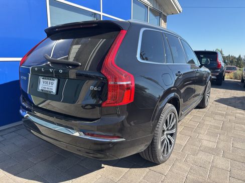 Used 2025 Volvo XC90 B6 Plus image 4
