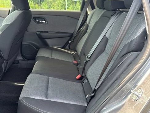 Certified 2023 Nissan Rogue SV AWD/4WD image 10