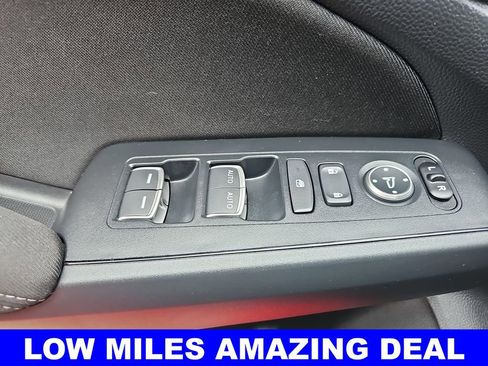 Used 2025 Honda Civic Sport image 26