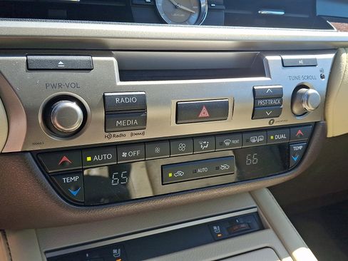 Used 2017 Lexus ES 350 FWD image 17