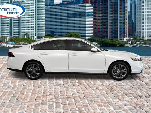 Used 2024 Honda Accord EX image 4