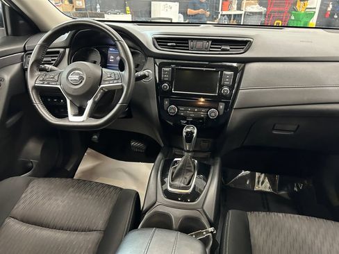 Used 2020 Nissan Rogue SV AWD/4WD image 21