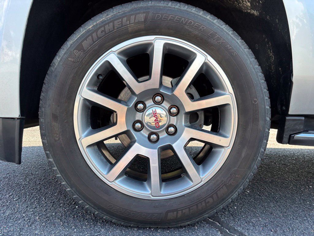 Used 2018 GMC Yukon XL Denali RWD image 14