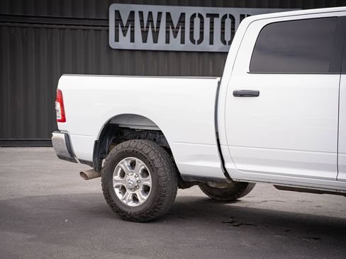 Used 2023 RAM 2500 Big Horn w/ Cold Weather Group image 5