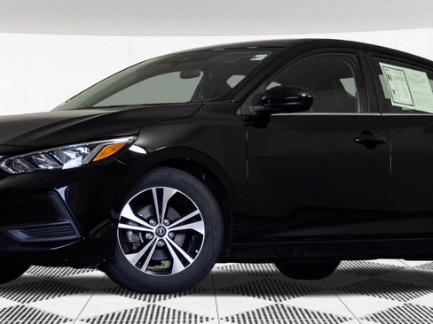 Used 2023 Nissan Sentra SV image 2