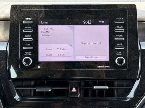 Used 2022 Toyota Camry LE FWD image 27