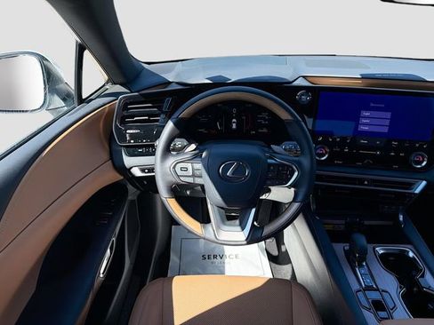 Used 2025 Lexus RX 350 Premium image 18