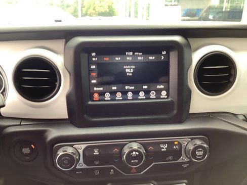 Certified 2021 Jeep Wrangler Unlimited Sport AWD/4WD image 11
