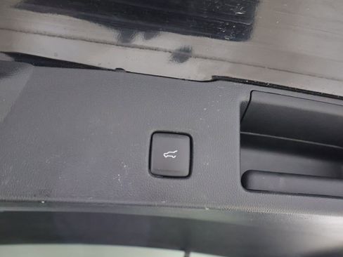 Used 2023 Ford Escape Active AWD/4WD image 18