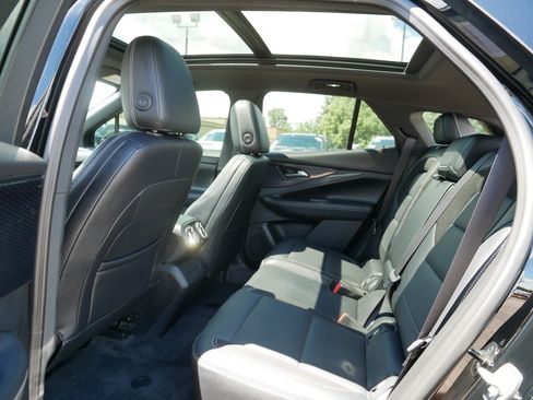 Used 2024 Chevrolet Blazer EV LT AWD/4WD image 33