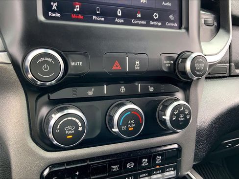 Used 2021 RAM 2500 Big Horn w/ Level 1 Equipment Group image 30