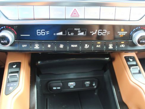 Certified 2025 Kia Telluride SX Prestige X-Pro AWD/4WD image 52