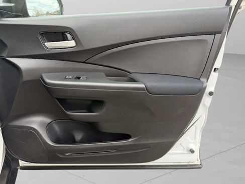 Used 2015 Honda CR-V LX image 17