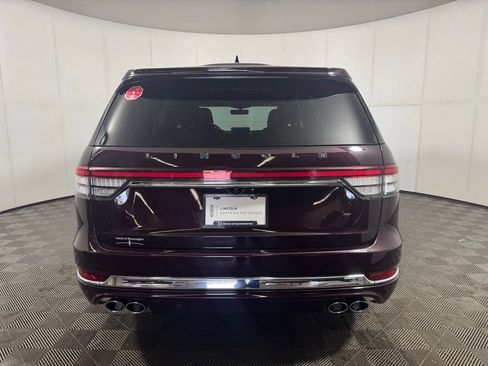 Certified 2023 Lincoln Aviator Black Label w/ Dynamic Handling Package AWD/4WD image 4