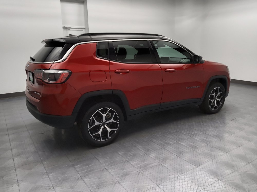 Used 2025 Jeep Compass Limited AWD/4WD image 10
