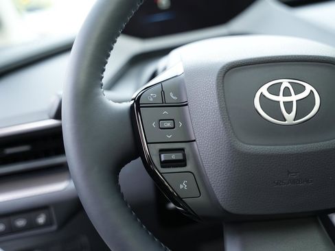 New 2026 Toyota Prius XLE image 12