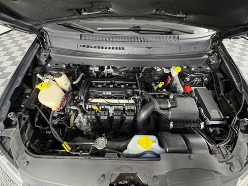 Used 2020 Dodge Journey SE w/ SE Popular Equipment Group FWD image 31