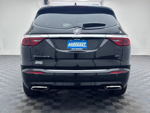 Used 2023 Buick Enclave Essence w/ Experience Buick Package FWD image 9