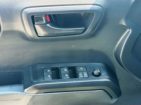 Used 2023 Toyota Tacoma SR AWD/4WD image 21