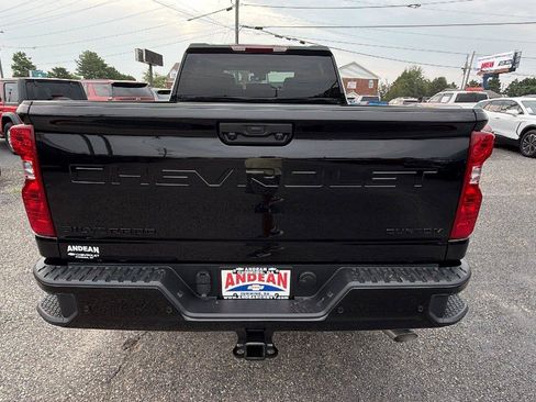 New 2026 Chevrolet Silverado 2500 Custom w/ Custom Value Package AWD/4WD image 9