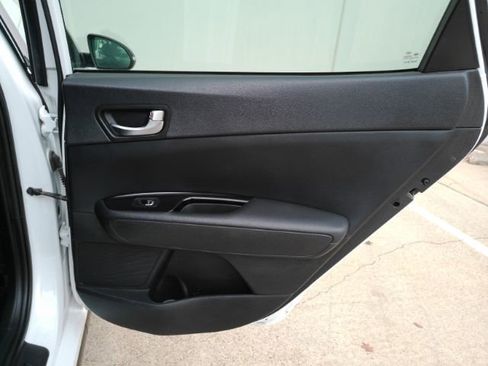 Used 2019 Kia Optima SX image 27