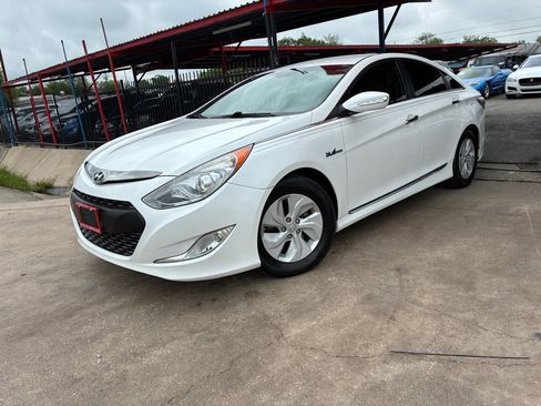 Used 2015 Hyundai Sonata Hybrid FWD image 10