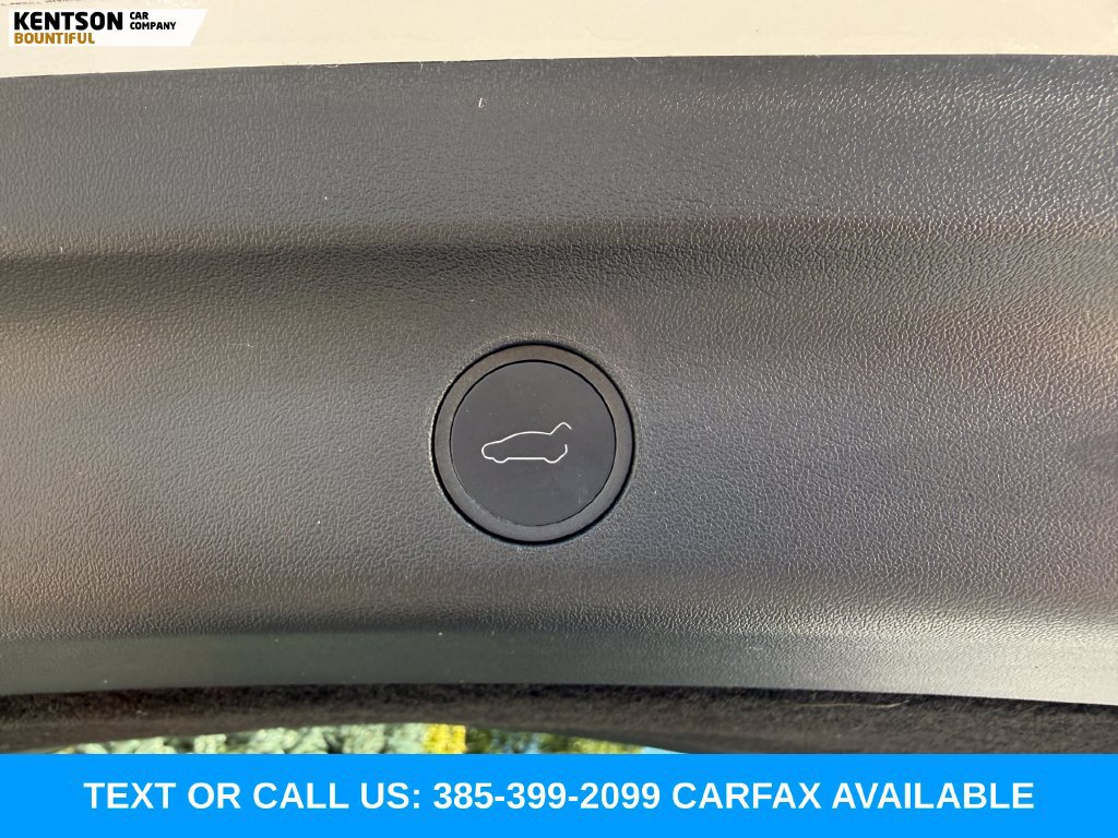 Used 2023 Tesla Model Y Long Range AWD/4WD image 32