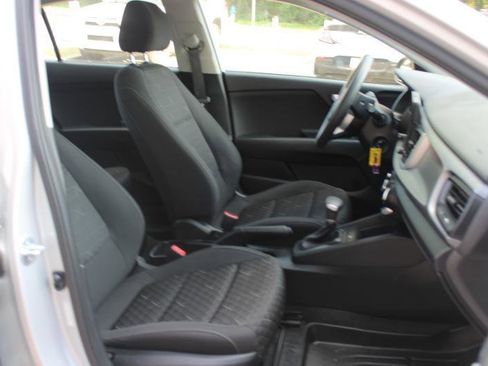 Used 2021 Kia Rio LX FWD image 10