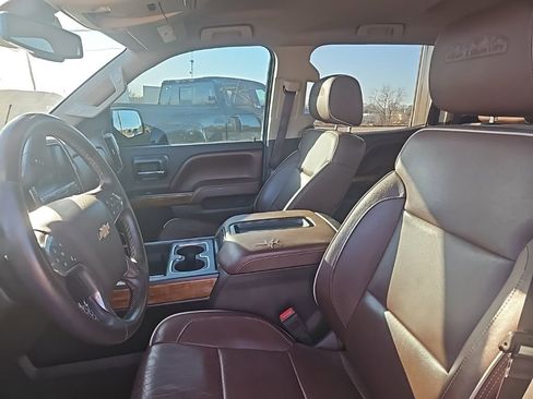 Used 2015 Chevrolet Silverado 1500 High Country w/ High Country Premium Package image 16