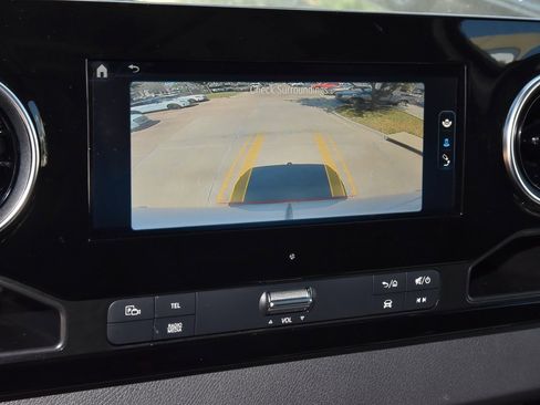 Used 2025 Mercedes-Benz Sprinter 2500 image 30