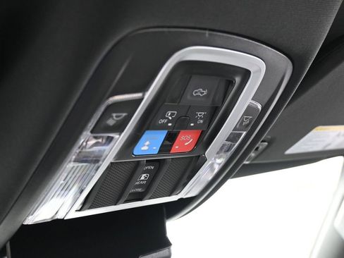 Used 2025 RAM 1500 Big Horn image 24